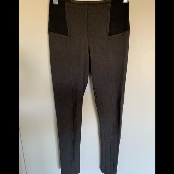 DYNAMITE Leggings - Picture 2 of 4